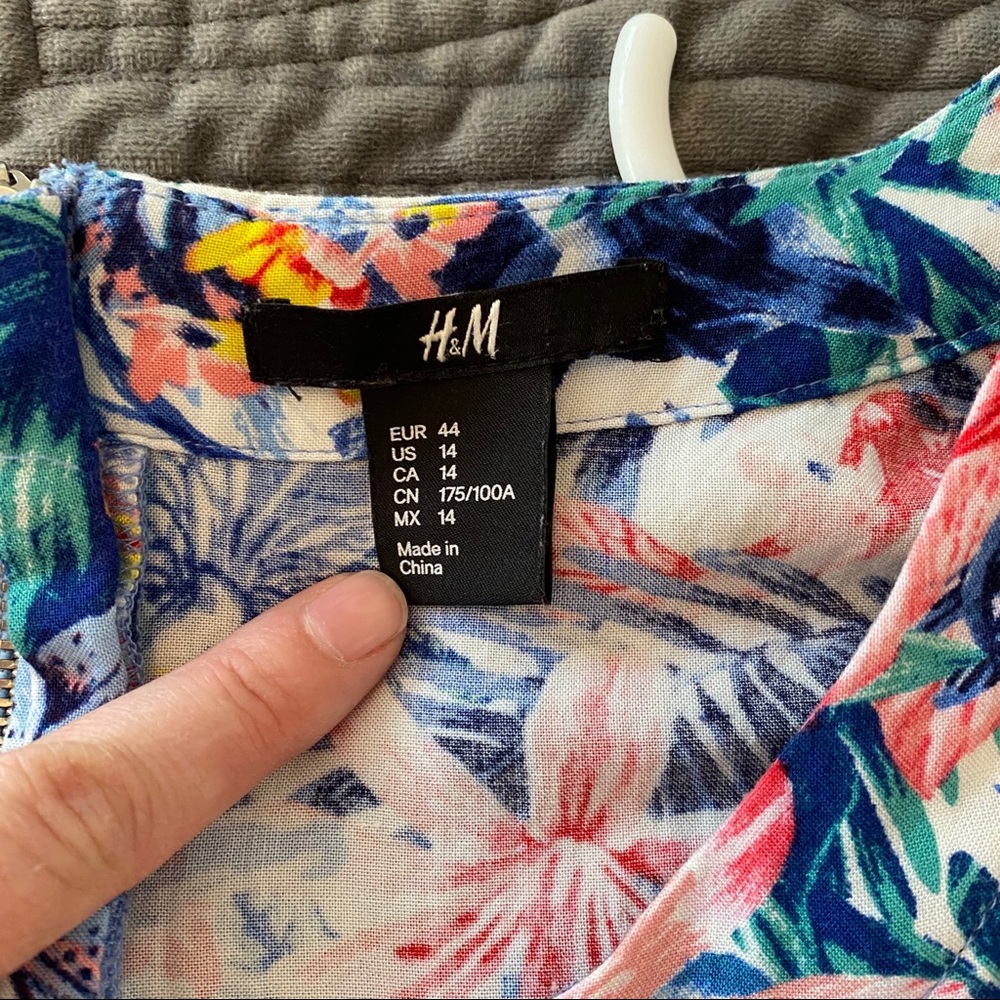 Floral Fit-and-Flare Short Sleeve Dress - Blue & Pink - Picture 5 of 6